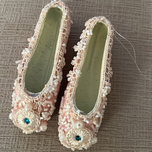 Christmas Ornament Shoe Ballerina 🩰 Flats Pink with Pearls - Picture 7 of 7